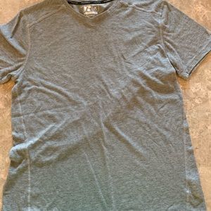 Russell v-neck gray t-shirt